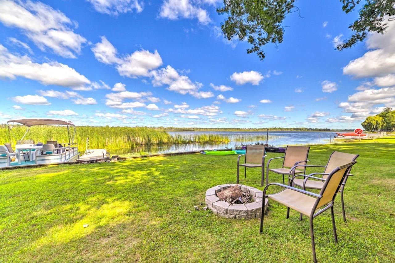 East Tawas Lakefront Getaway With Kayaks And Deck Bagian luar foto