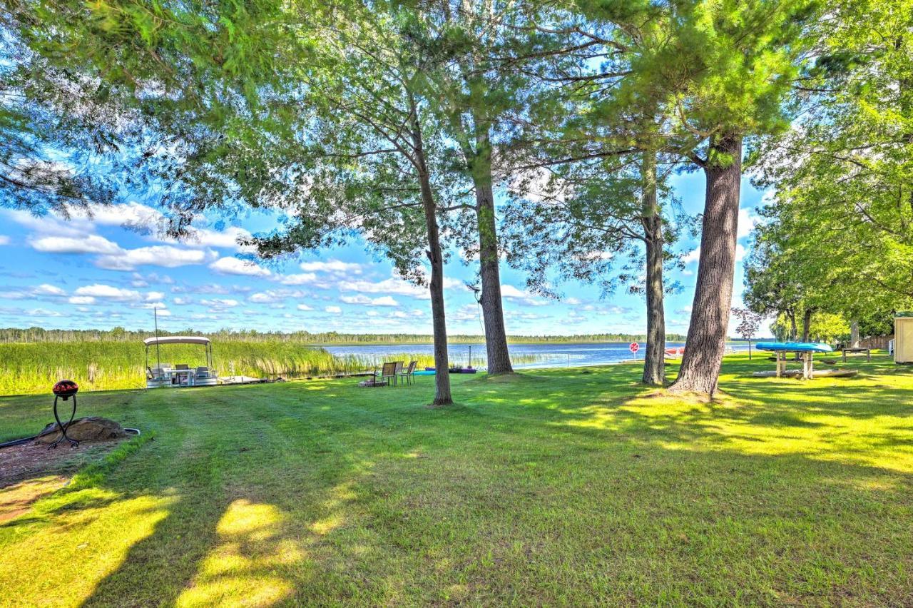 East Tawas Lakefront Getaway With Kayaks And Deck Bagian luar foto